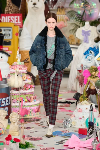 Look 26